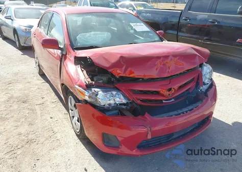 2012 Toyota Corolla Le z USA, uszkodzony, nr VIN 2T1BU4EE4CC875634